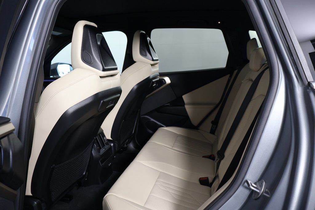 Thumbnail: 2025 BMW X3 - 11