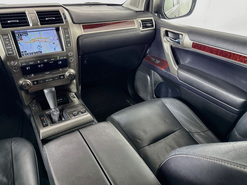 Thumbnail: 2017 Lexus GX - 25