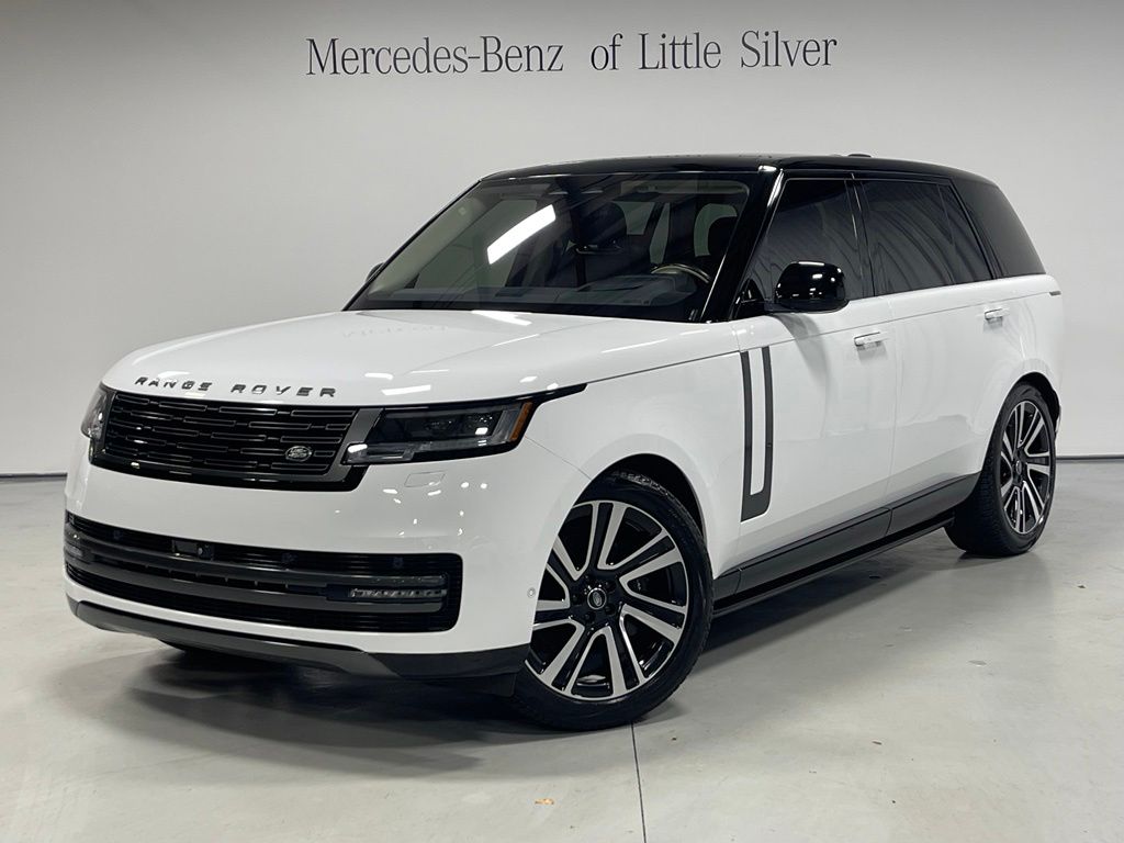 Fuji White 2023 Land Rover Range Rover P400 SE LWB AWD SUV / Crossover All-Wheel Drive 8-Speed Automatic