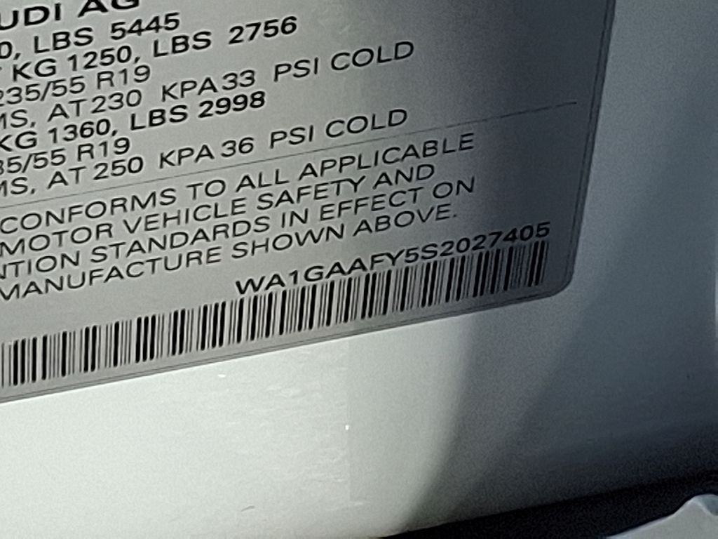 Thumbnail: 2025 Audi Q5 - 25