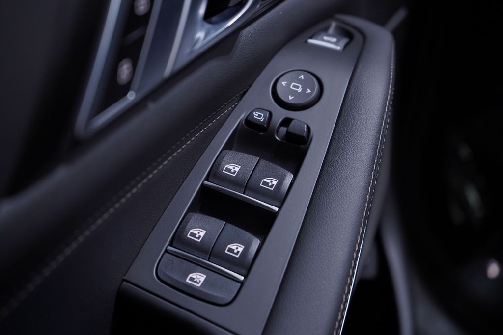 Thumbnail: 2026 BMW X5 - 11