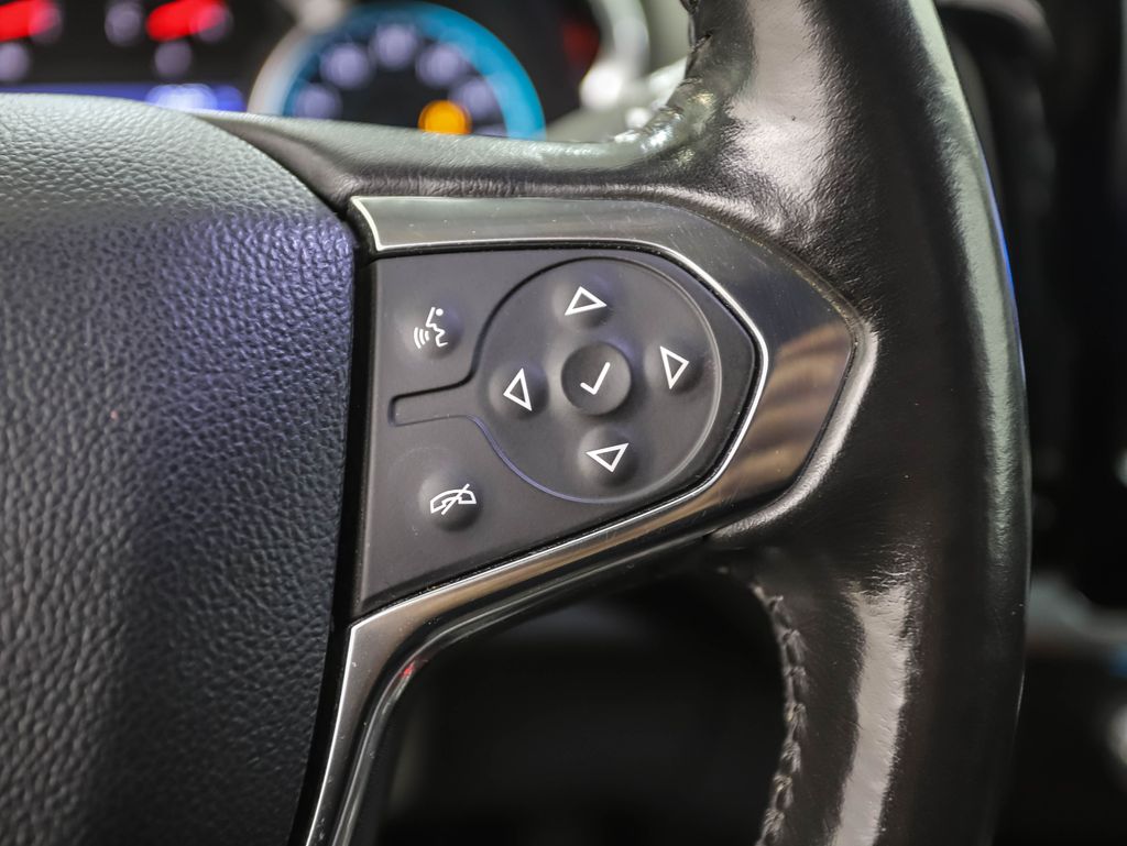 Thumbnail: 2020 Chevrolet Traverse - 13