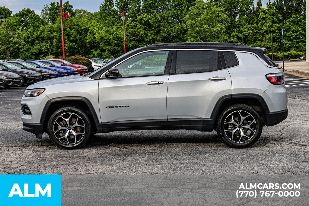 Used 2025 Silver Jeep Limited/MT Certified image 9