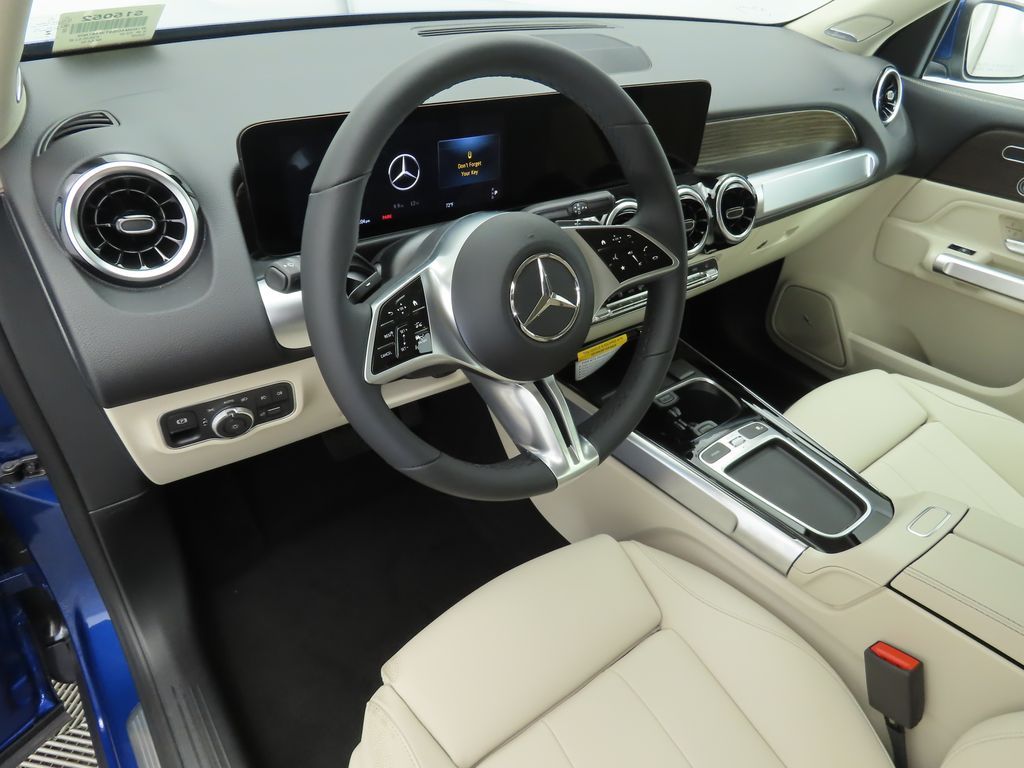 Thumbnail: 2026 Mercedes-Benz GLB - 9