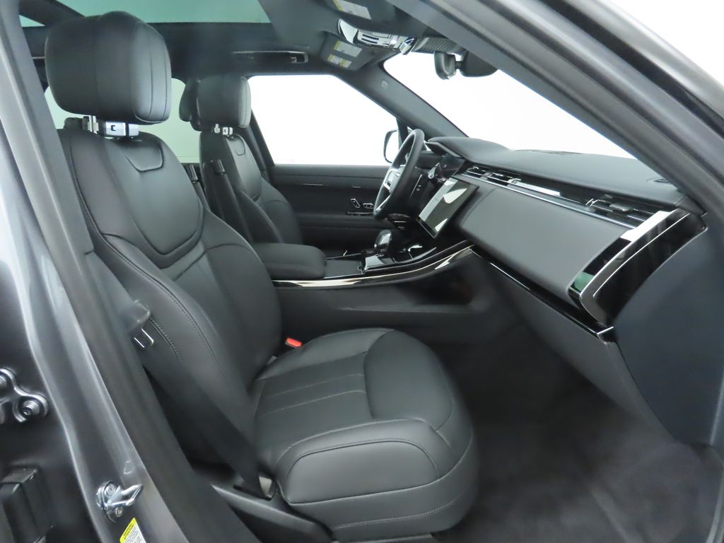 Thumbnail: 2025 Land Rover Range Rover Sport - 21