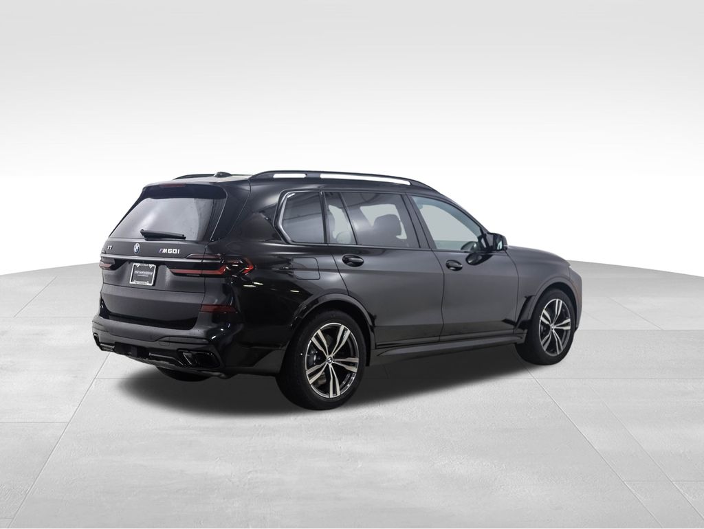 Thumbnail: 2026 BMW X7 - 6