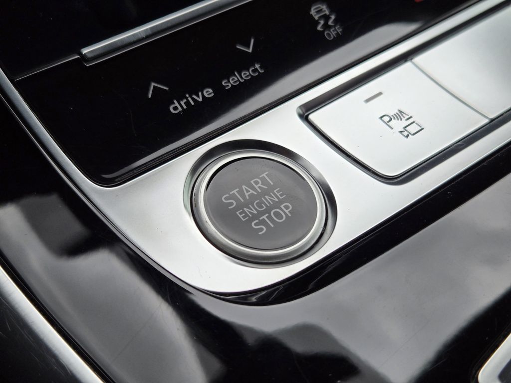 used 2021 Audi Q7 car, priced at $31,593