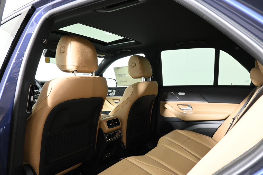 Thumbnail: 2026 Mercedes-Benz GLE - 28