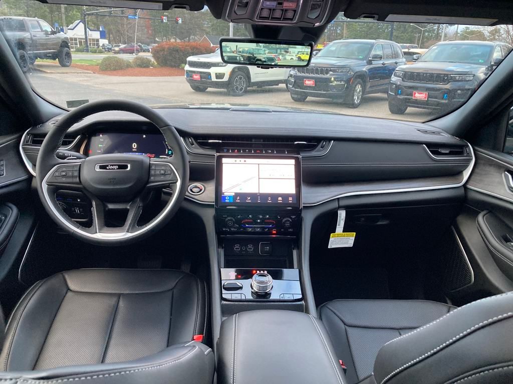 New 2024 Gray Jeep 4xe image 13