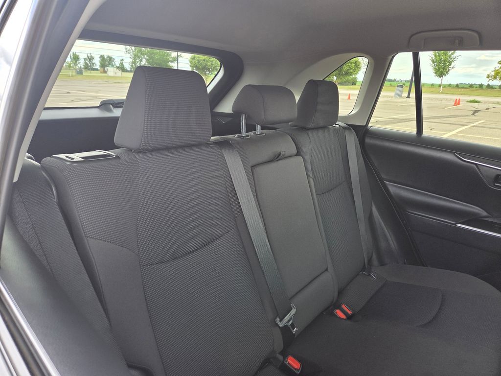 2019 Toyota RAV4 Hybrid LE