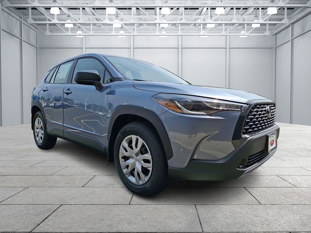 2025 Toyota Corolla Cross L 2