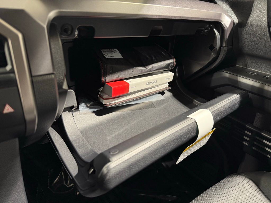 Thumbnail: 2025 Toyota 4Runner - 30