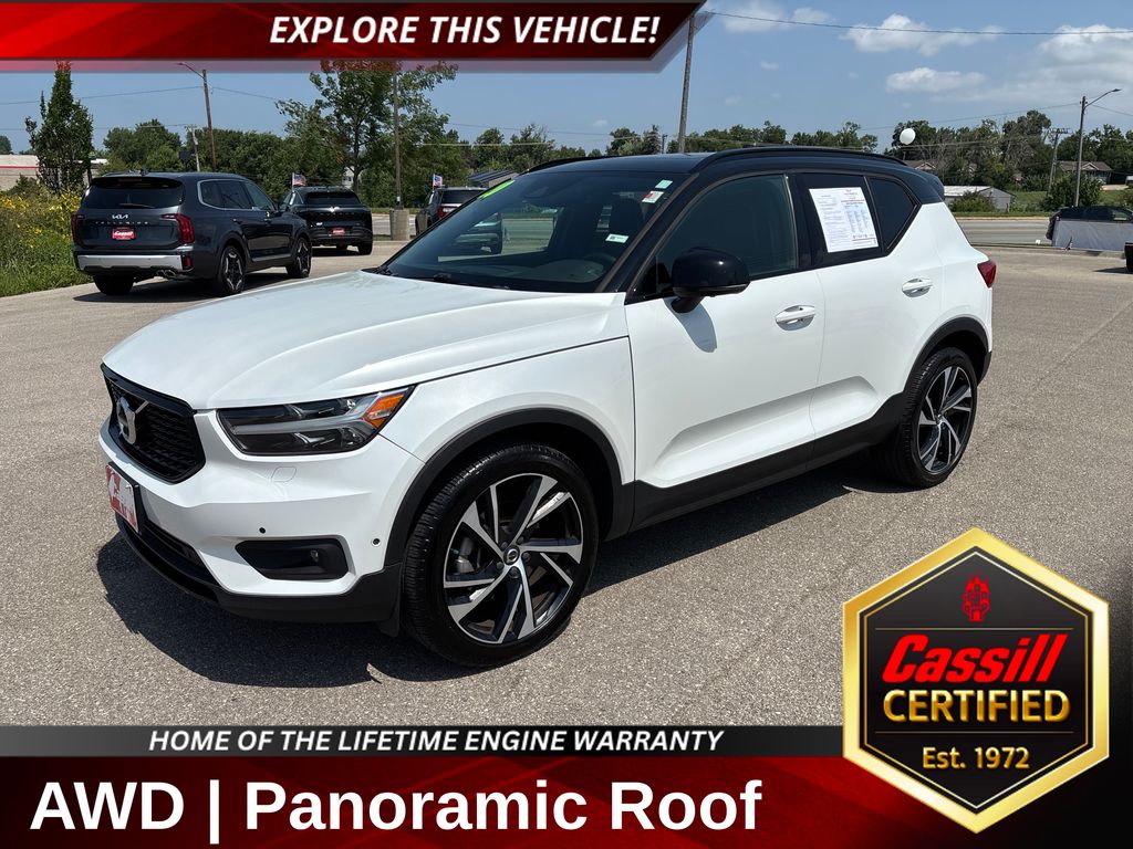  2020 Volvo XC40 T5 R-Design AWD   