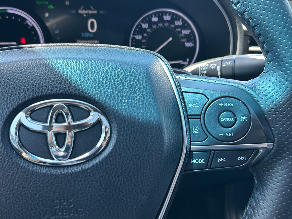 Thumbnail: 2019 Toyota Avalon - 20