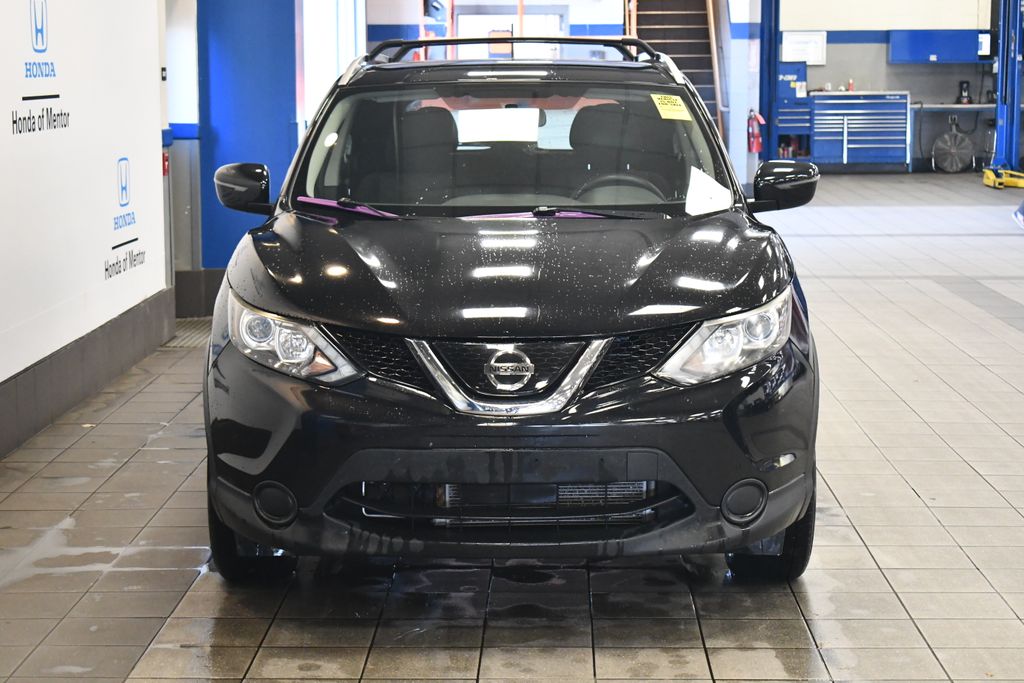 Thumbnail: 2018 Nissan Rogue Sport - 2