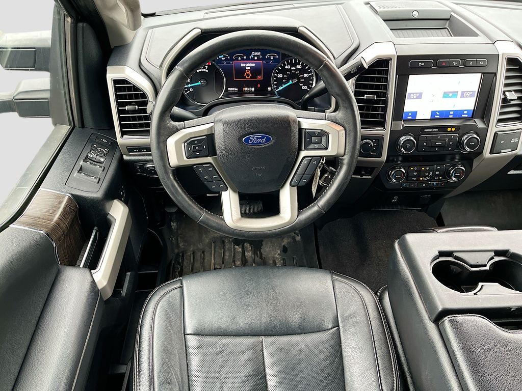 Used 2020 Gray Ford Lariat image 20