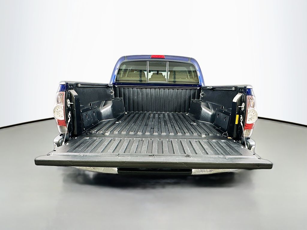 2013 Toyota Tacoma PreRunner 24
