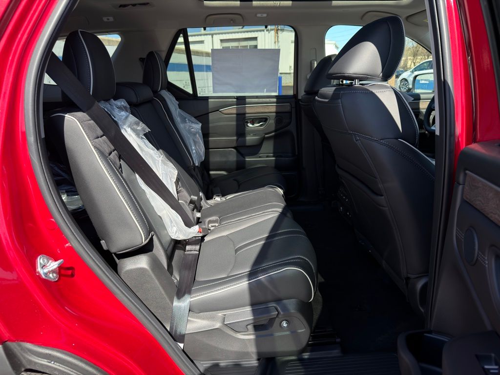 Thumbnail: 2026 Honda Pilot - 24