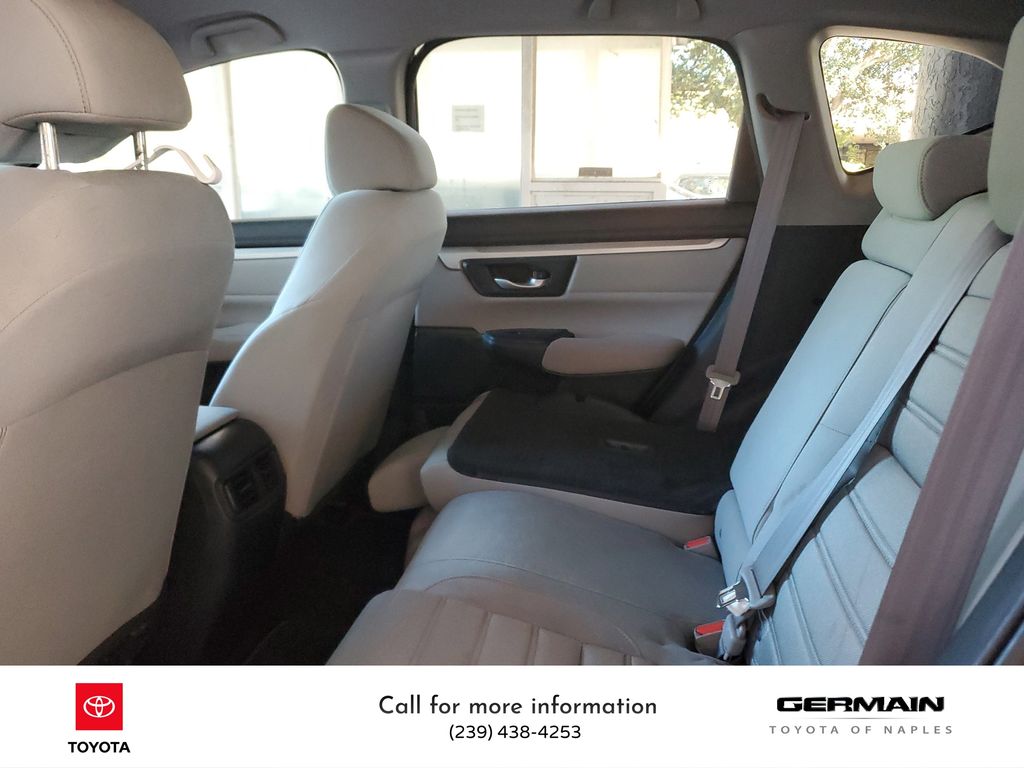 2017 Honda CR-V LX photo 16
