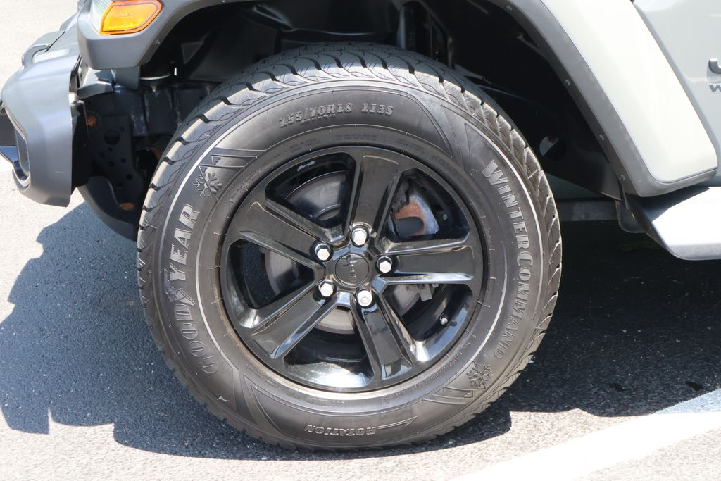 Thumbnail: 2021 Jeep Wrangler - 11