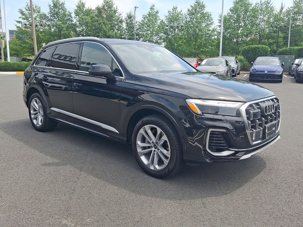 Thumbnail: 2025 Audi Q7 - 3