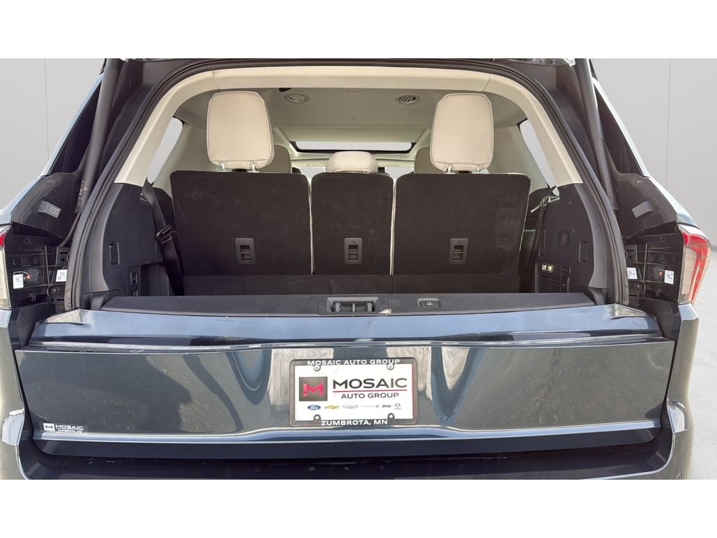 2025 Lincoln Navigator