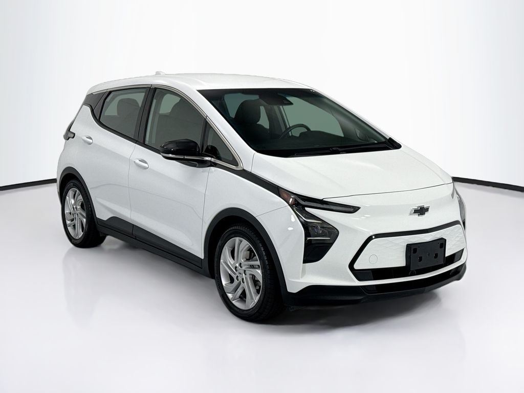 Thumbnail: 2023 Chevrolet Bolt EV - 3
