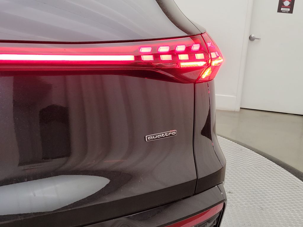 Thumbnail: 2025 Audi Q5 - 9