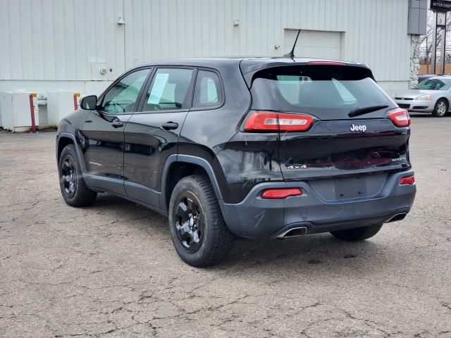 2015 Jeep Cherokee Sport 2