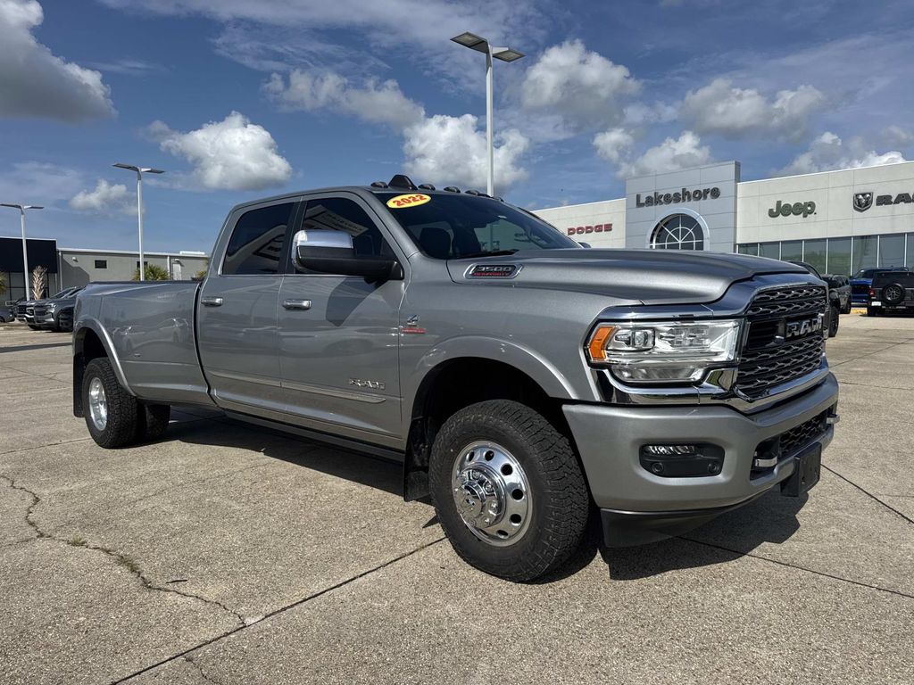 Billet Silver Metallic Clearcoat 2022 RAM 3500 Pickup Truck Four-Wheel Drive 6-Speed Automatic