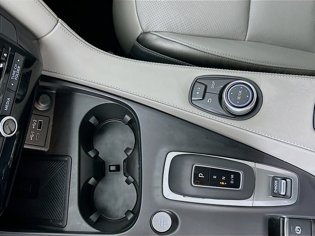 Thumbnail: 2025 INFINITI QX50 - 16