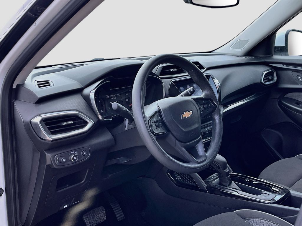 2023 Chevrolet TrailBlazer LT - 8