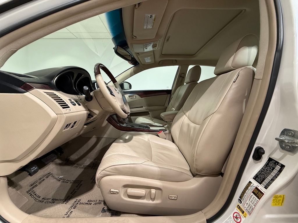 Thumbnail: 2012 Toyota Avalon - 12