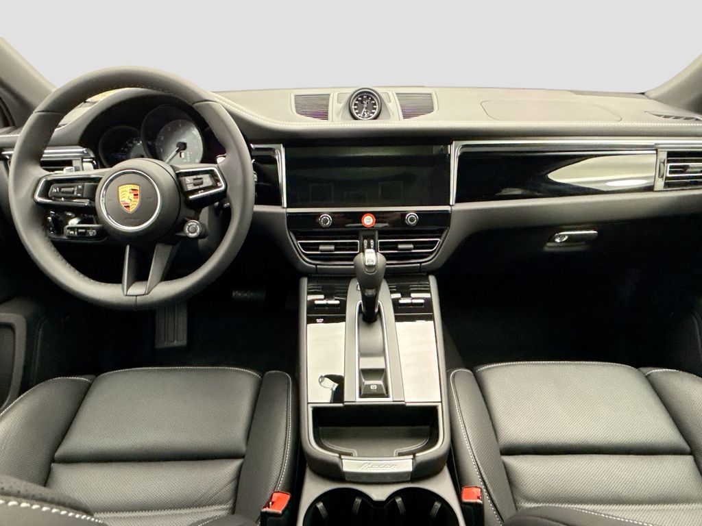 Thumbnail: 2026 Porsche Macan - 16