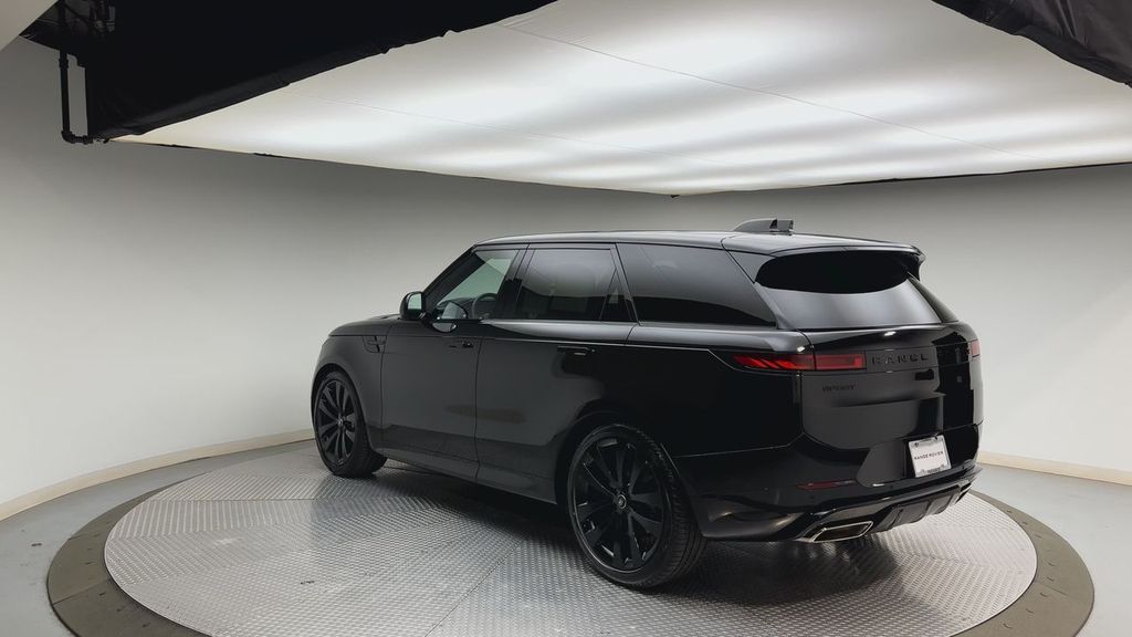Thumbnail: 2024 Land Rover Range Rover Sport - 4