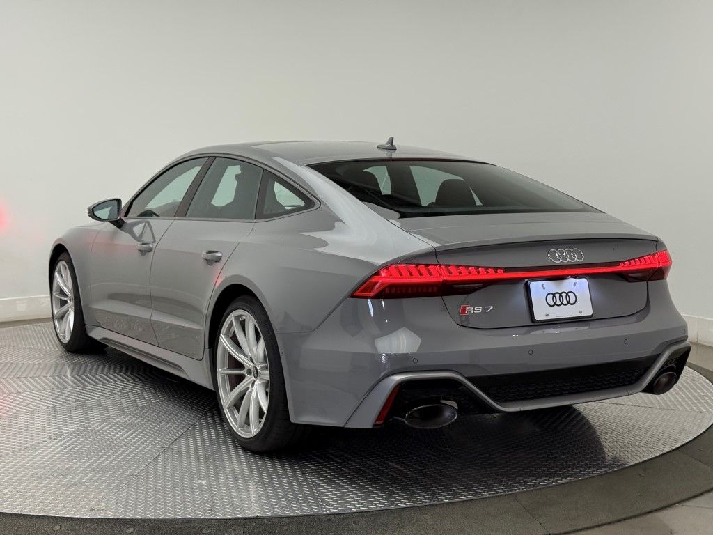 Thumbnail: 2026 Audi RS 7 - 14