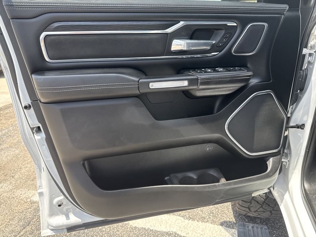2023 Ram 1500 Laramie - 9