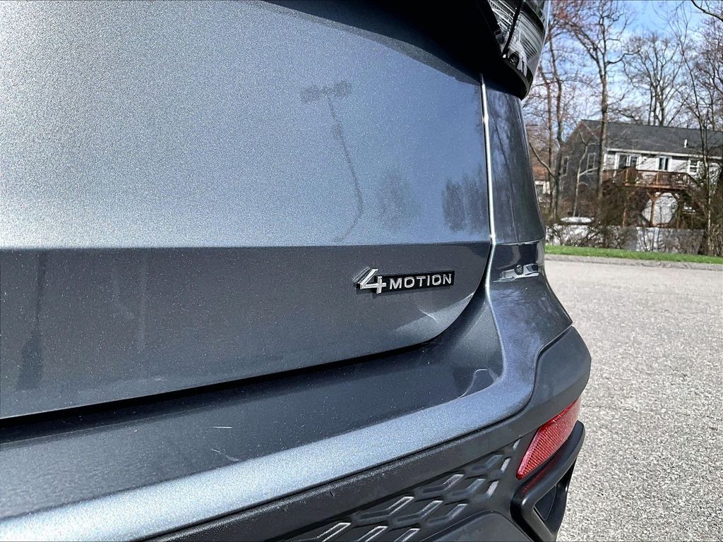 2025 Volkswagen Taos — photo 29
