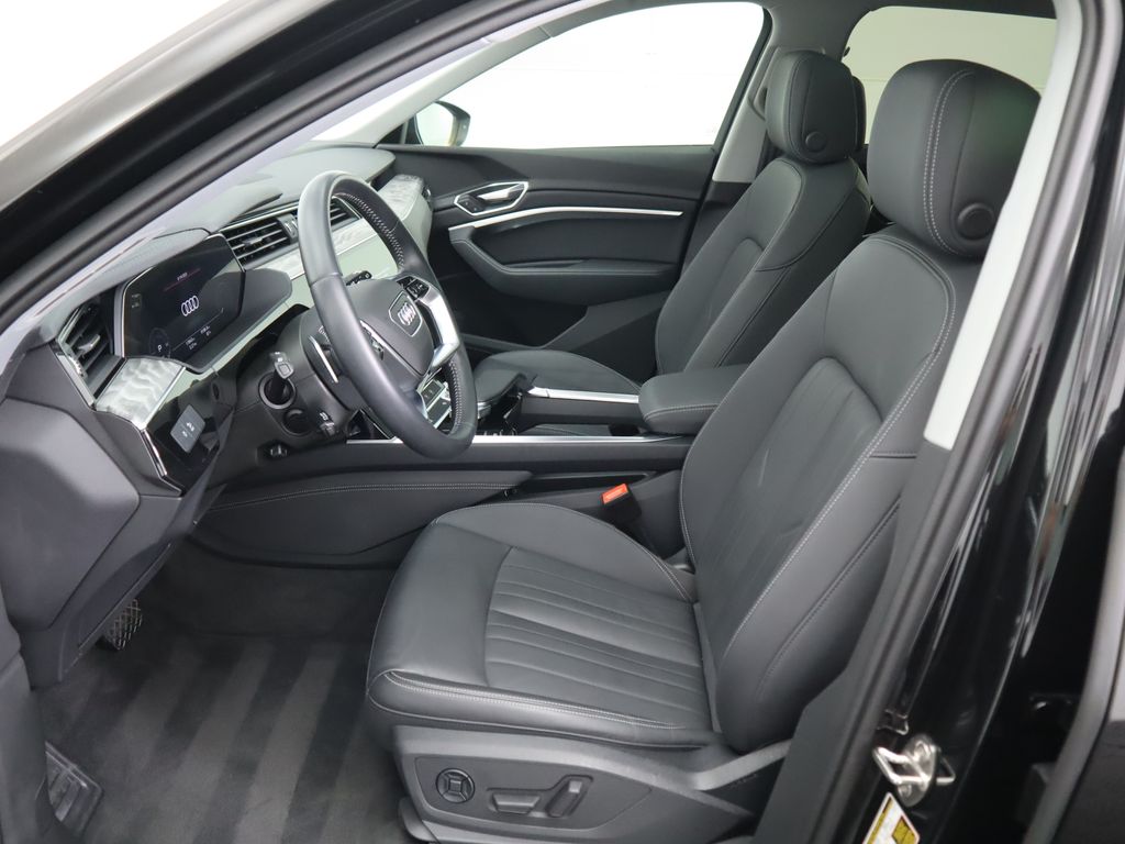 2021 Audi e-tron Premium 20