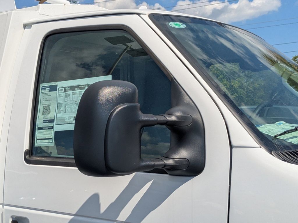 2026 Ford E-350 Cutaway 