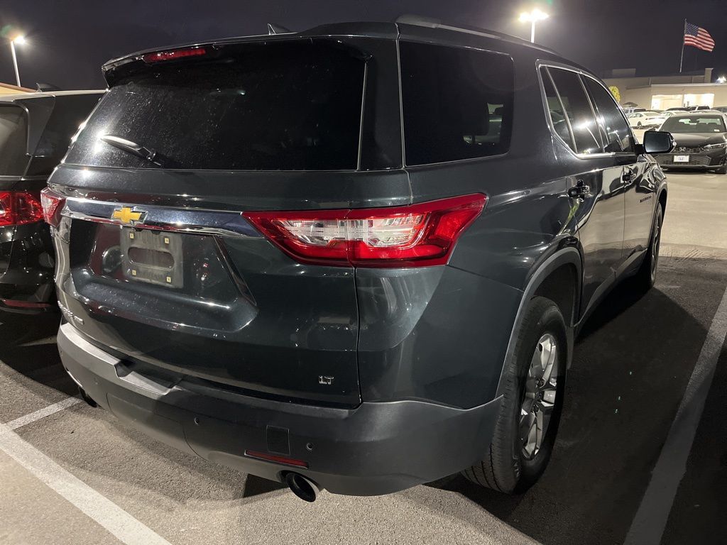 Thumbnail: 2020 Chevrolet Traverse - 3