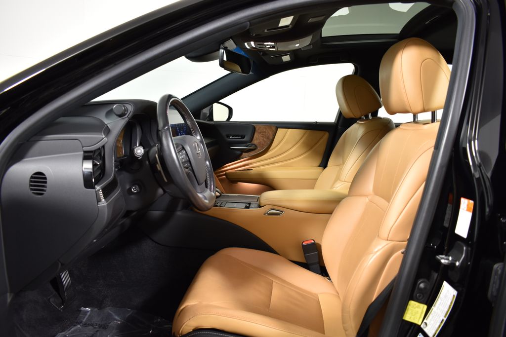 Thumbnail: 2022 Lexus LS - 3