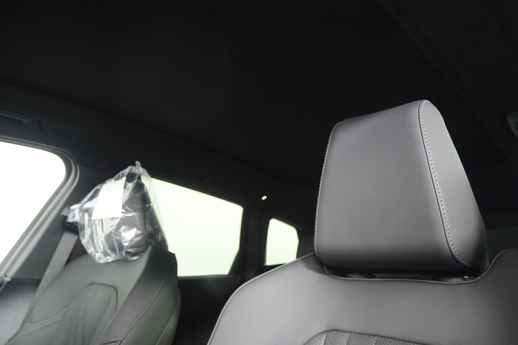 Thumbnail: 2026 BMW X3 - 10