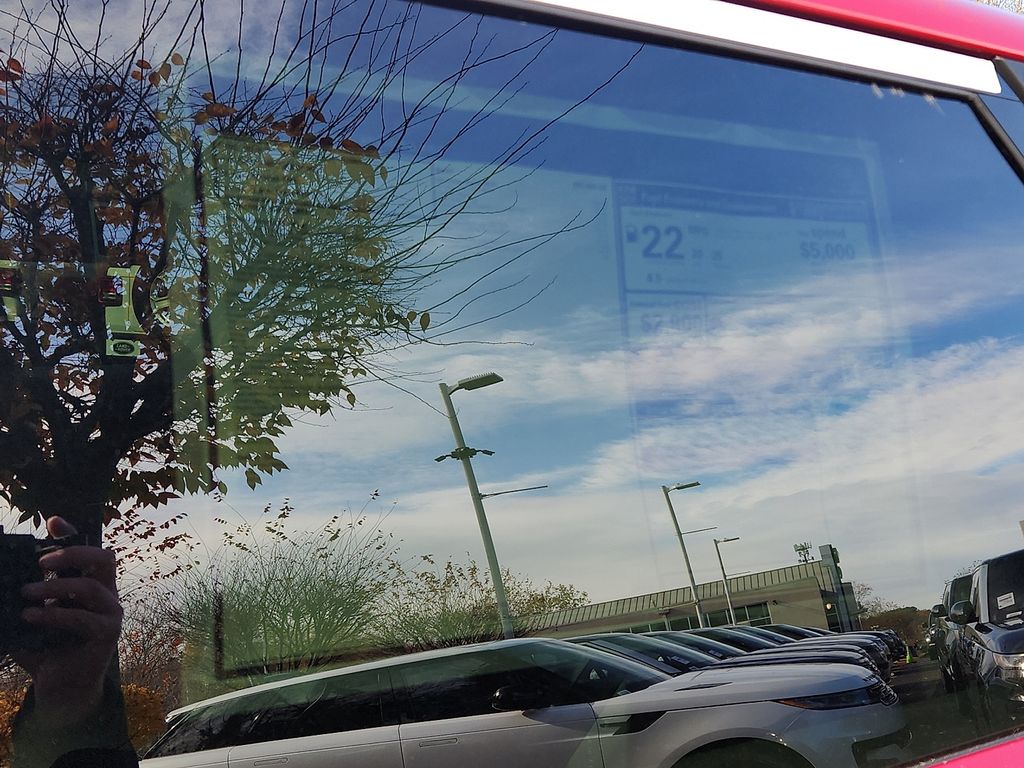 Thumbnail: 2025 Land Rover Range Rover Sport - 11