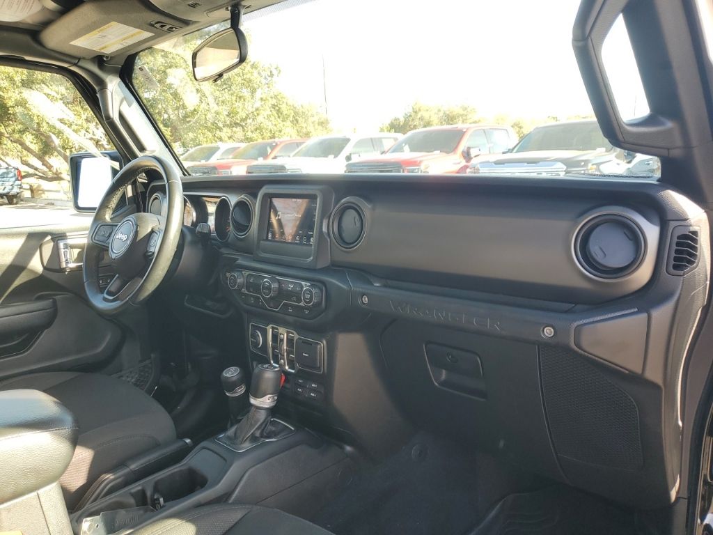 Used Car 2022 Jeep Wrangler  Unlimited Willys For Sale Under $30,000 In Austin, Texas