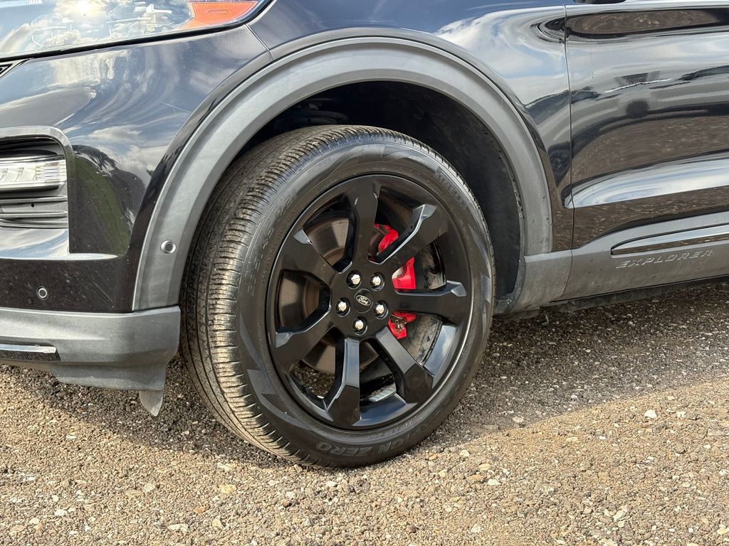 2021 Ford Explorer ST - 8