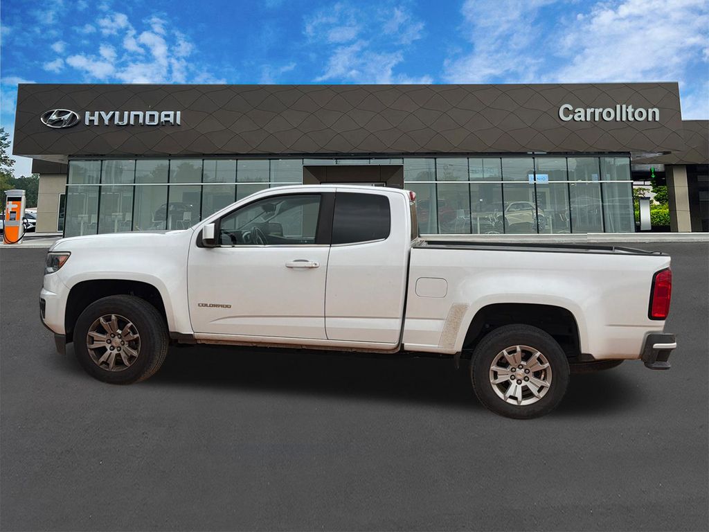 Used 2018 White Chevrolet LT image 8