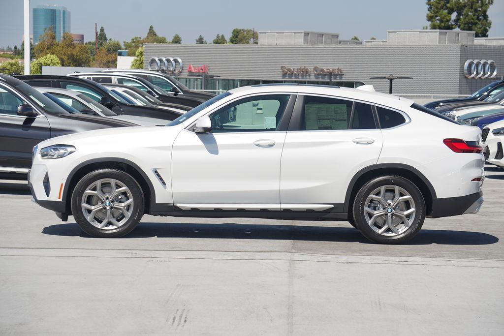 2025 BMW X4 xDrive30i 4