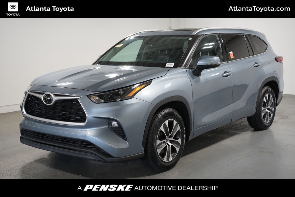 Thumbnail: 2022 Toyota Highlander - 1