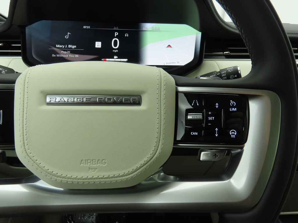 Thumbnail: 2025 Land Rover Range Rover - 13